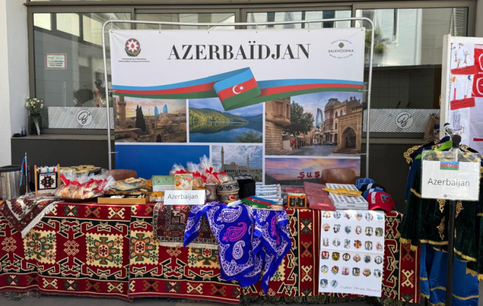 Journée de la culture à l'École américaine de Rabat : l'Azerbaïdjan se distingue par son riche patrimoine – PHOTOS VİDEO