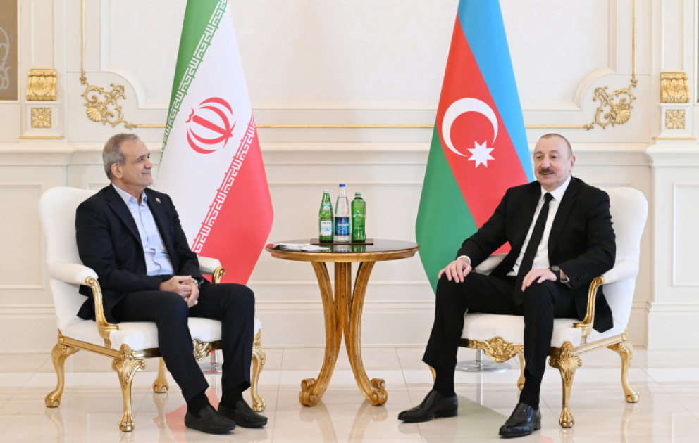 President of Azerbaijan Ilham Aliyev held limited format meeting with President of Iran Masoud Pezeshkian VIDEO