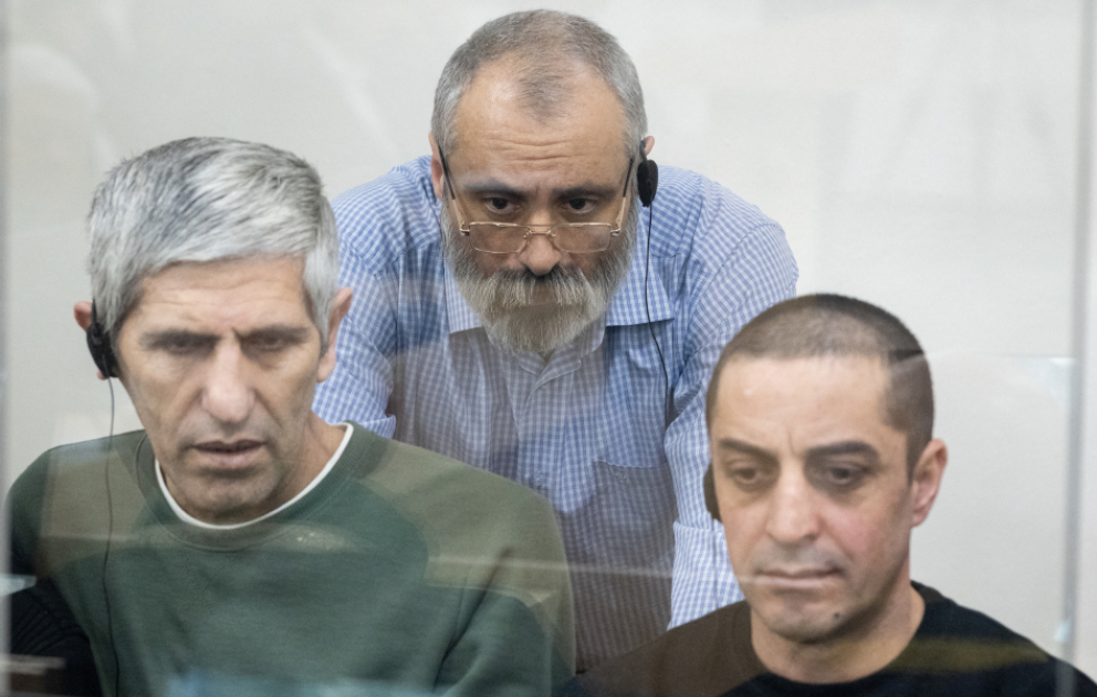 В суде рассмотрены документы, связанные с оккупацией села Гарадаглы армянскими вооруженными силами, зверскими убийствами азербайджанцев, пытками над ними ВИДЕО