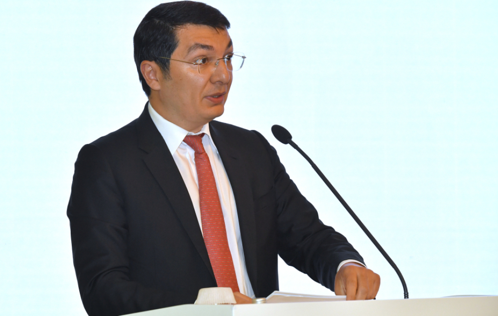 Elnur Əliyev: Son 5 ildə qeyri-neft-qaz sektoru real olaraq 25,9 faiz artıb VİDEO