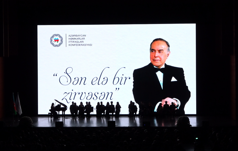 Ulu Öndərin anadan olmasının 102-ci ildönümünə həsr edilən “Sən elə bir zirvəsən” adlı konsert proqramı təşkil edilib  YENİLƏNİB VİDEO