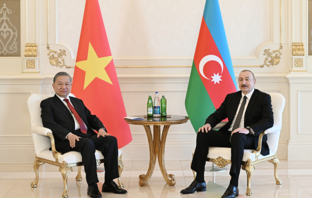 Réunion en format restreint du président azerbaïdjanais et du secrétaire général du Comité central du Parti communiste vietnamien VIDEO