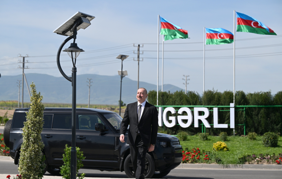 Präsident Ilham Aliyev weiht erste Phase des Dorfes Kangarli im Bezirk Aghdam ein VIDEO
