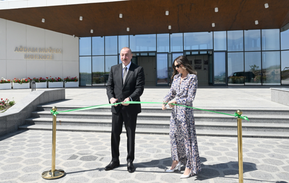 Le président Aliyev et la première dame Mehriban Aliyeva participent à la cérémonie d’inauguration du Centre du mougham d’Aghdam  MIS A JOUR 2  VIDEO