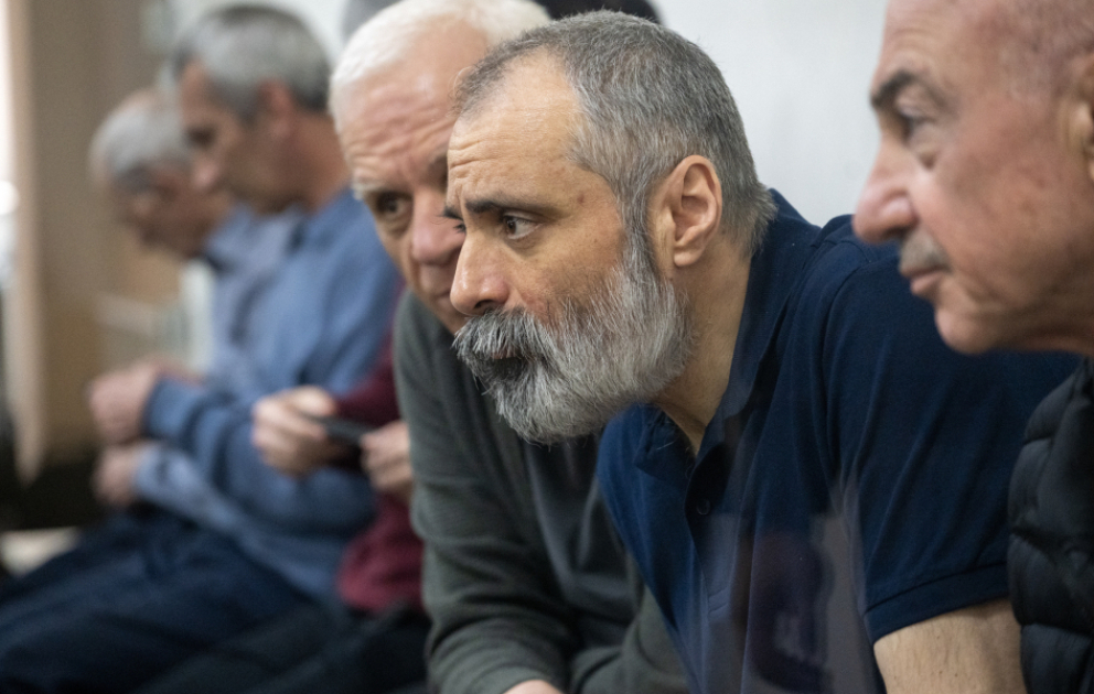 Im Gericht werden Aussagen zur Besetzung aserbaidschanischer Gebiete durch armenische Armee und zur Ermordung von Zivilisten gehört VIDEO