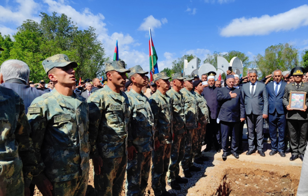 Останки шехида Первой Карабахской войны преданы земле в Шаруре – ОБНОВЛЕНО  ВИДЕО
