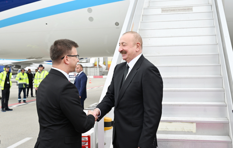 President of Azerbaijan Ilham Aliyev arrived in Hungary for working visit VIDEO