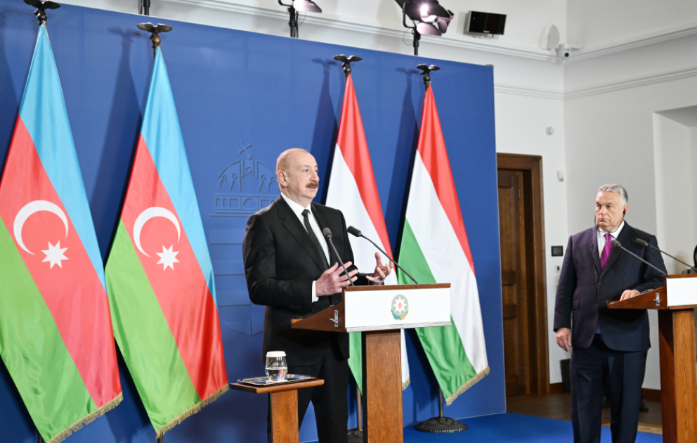 Le président azerbaïdjanais et le Premier ministre hongrois font des déclarations à la presse MIS A JOUR VIDEO
