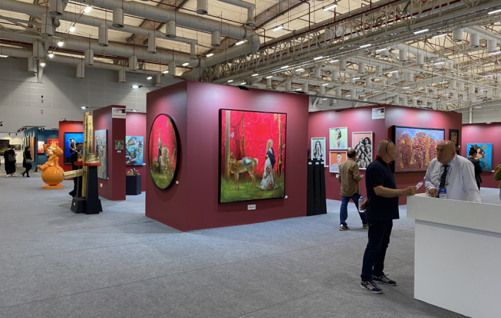 Rəssamlıq Akademiyasının müəllim və rəssamlarının əsərləri İstanbulda sərgilənir VİDEO