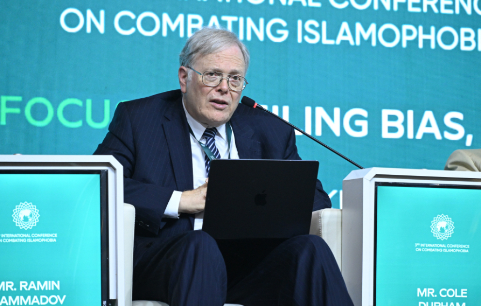 Kol Durham: İslamofobiya sivilizasiyalar toqquşmasına gətirib çıxarır VİDEO