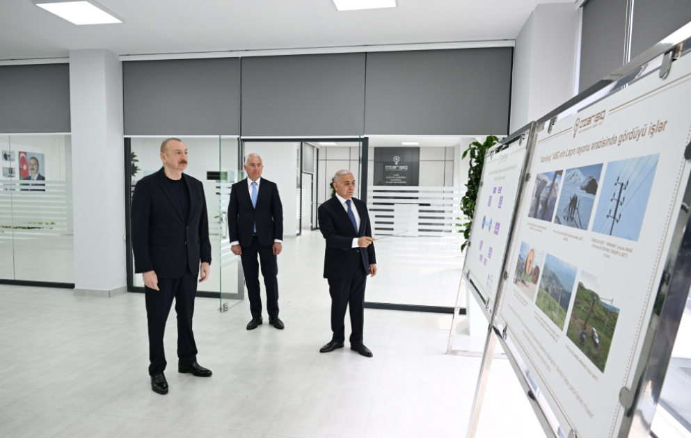 Präsident Ilham Aliyev weiht digitales Steuerzentrum des Stromnetzes von Latschin ein VIDEO