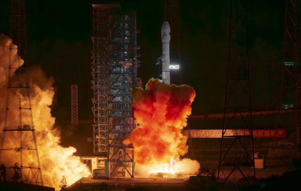 Çin asteroidləri tədqiq edəcək zondu kosmosa göndərib VİDEO