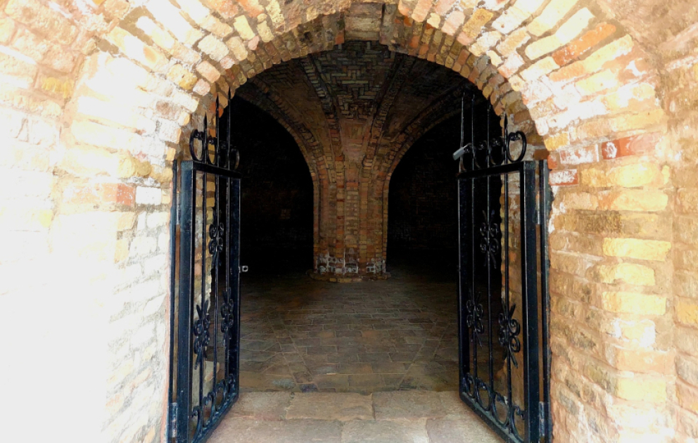 The first mausoleum in the east dedicated to a woman – the Momine Khatun Mausoleum VIDEO