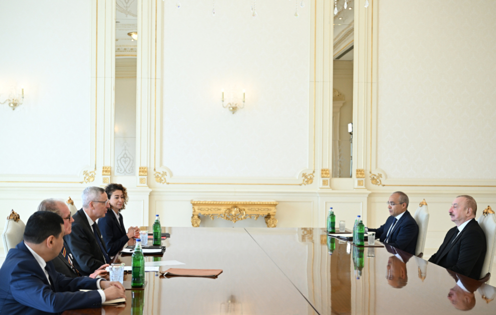 Prezident İlham Əliyev Alman İqtisadiyyatının Şərq Komitəsinin sədrini qəbul edib YENİLƏNİB VİDEO