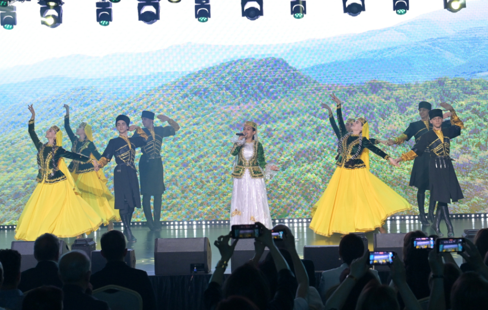 Şuşada beynəlxalq uşaq yaradıcılıq festivalı keçirilib YENİLƏNİB  VİDEO
