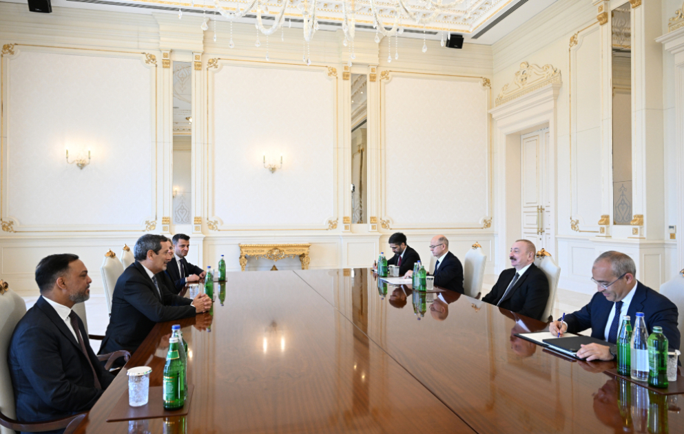 Le président azerbaïdjanais reçoit le directeur général de la société Schlumberger MIS A JOUR VIDEO