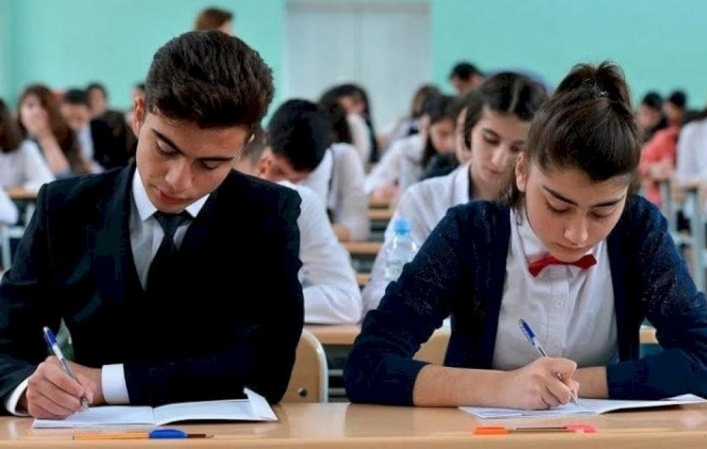 Bəzi abituriyentlər ali məktəblərə imtahansız qəbul olunacaqlar VİDEO