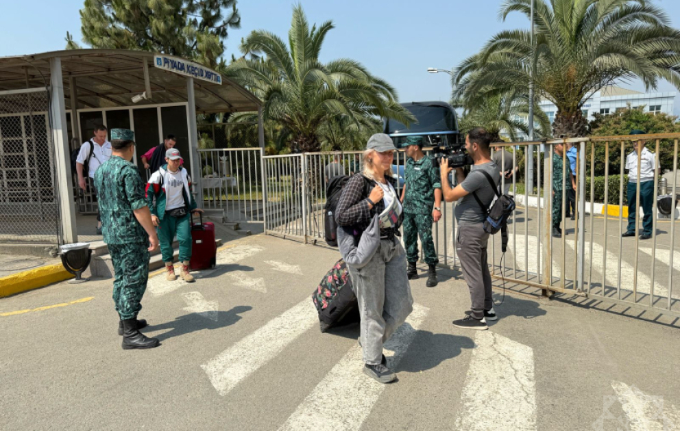 Aserbaidschan erleichtert Transit ausländischer Staatsbürger aus dem Iran VIDEO