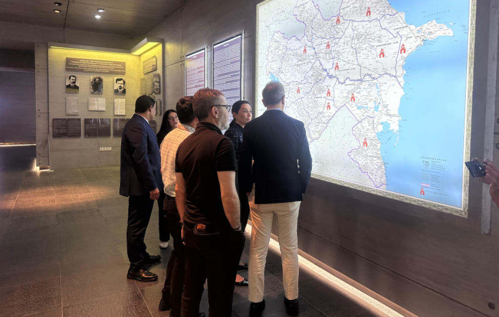 Ombudsmanların Beynəlxalq simpoziumunun iştirakçıları Quba Soyqırımı Memorial Kompleksini ziyarət ediblər VİDEO