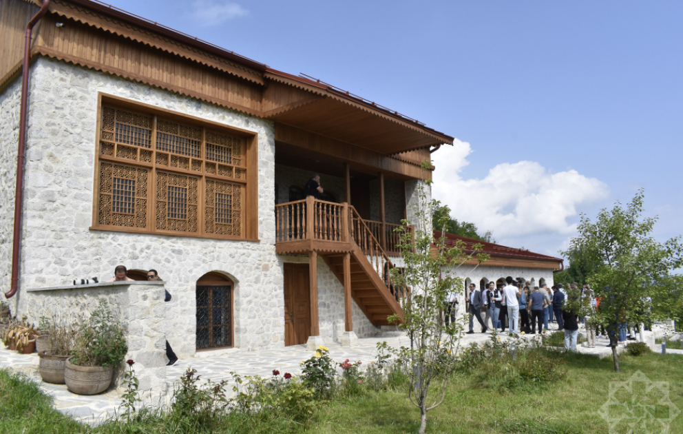 Diplomatik korpusun nümayəndələri Şuşa şəhəri ilə tanış olublar  – YENİLƏNİB FOTO VİDEO
