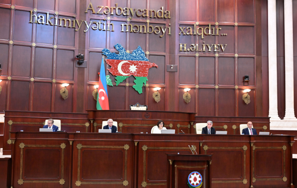 Milli Məclisin iclasında 16 məsələ müzakirə edilib YENİLƏNİB  VİDEO