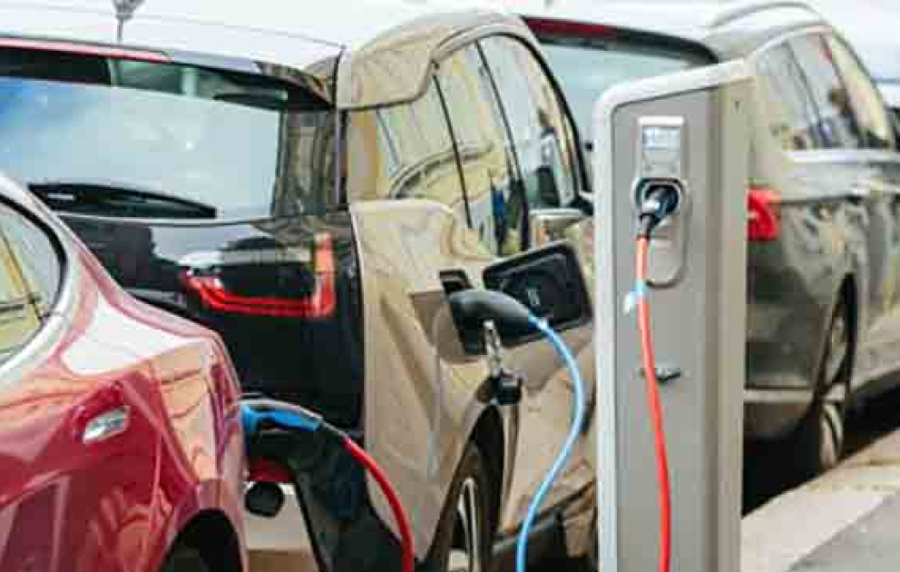 Çindən gələn elektromobillərin sayı azalıb VİDEO