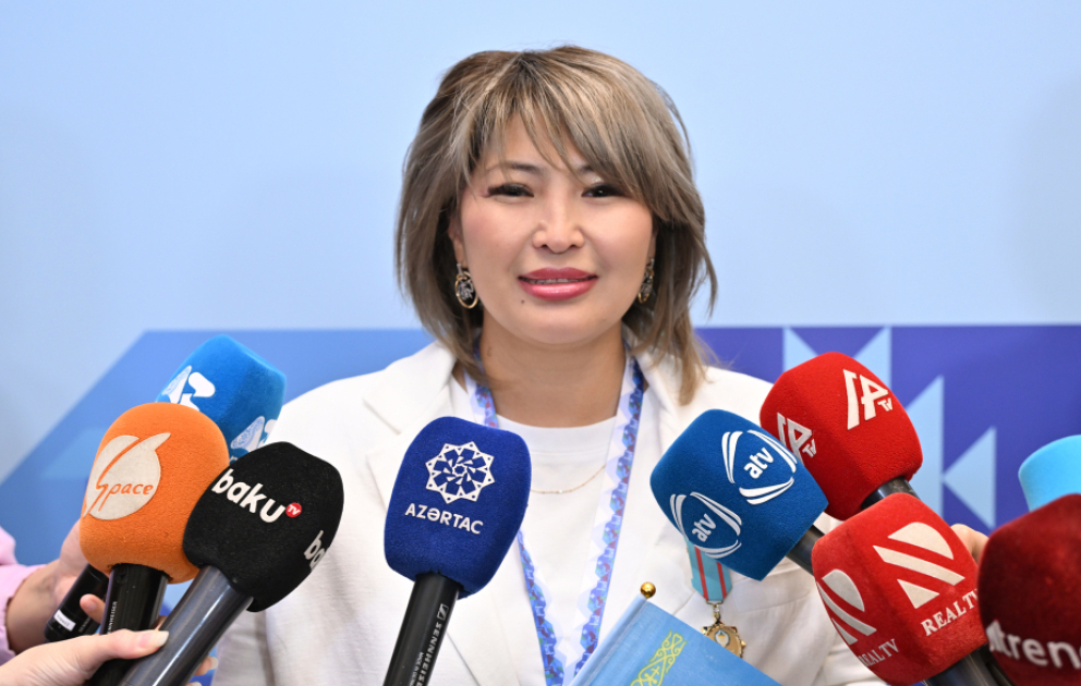 Qazaxıstan nümayəndəsi: Gənclər qlobal çağırışların həllində fəal iştirak etməlidirlər VİDEO