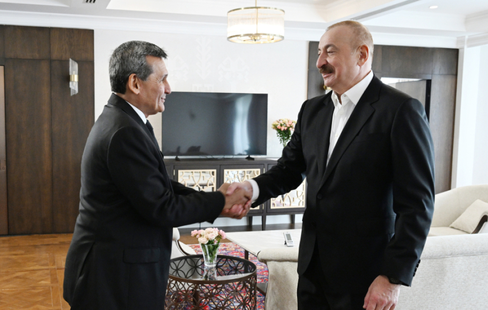 Präsident Ilham Aliyev empfängt Turkmenistans Außenminister AKTUALISIERT VIDEO