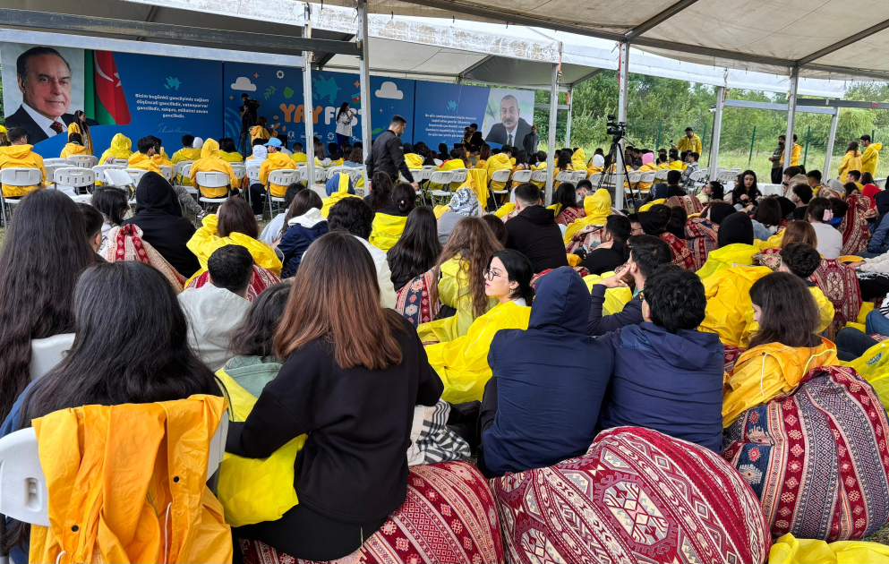 Gənclərin festivalı “YayFest 2025”ə start verildi - 2000-dən çox gənc bir arada VİDEO