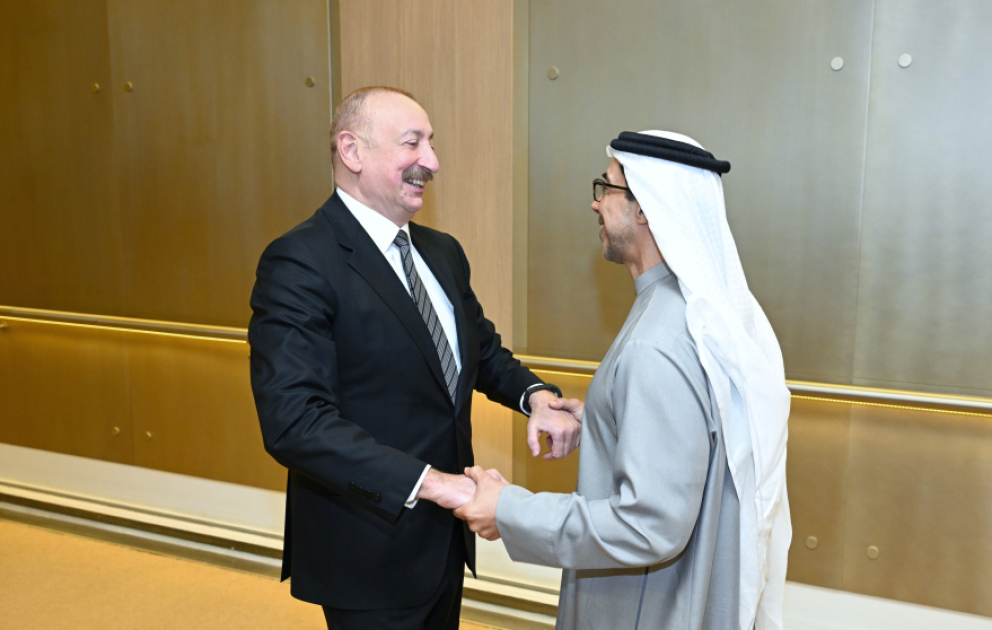 Prezident İlham Əliyev Birləşmiş Ərəb Əmirliklərinə işgüzar səfərə gəlib VİDEO