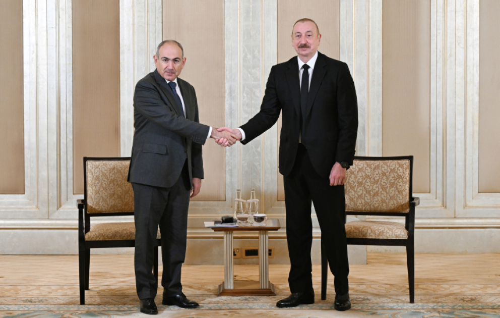 President of Azerbaijan Ilham Aliyev held meeting with Prime Minister of Armenia Nikol Pashinyan in Abu Dhabi VIDEO