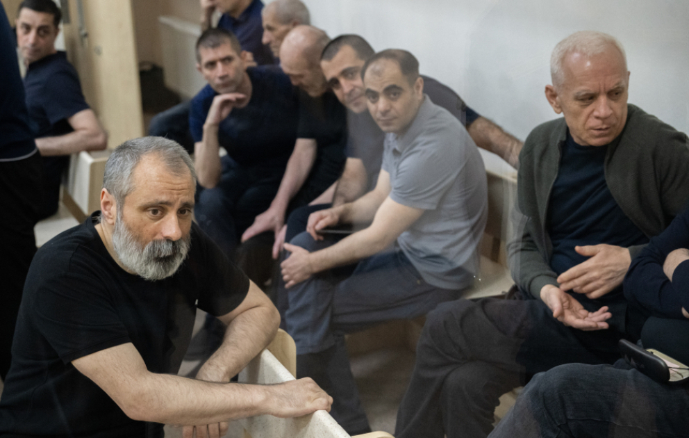 Ermənistan silahlı qüvvələrinin Azərbaycan ərazilərini işğal etməsi zamanı əsirlikdə və girovluqda dəhşətli işgəncələrə məruz qalmış şəxslər məhkəmədə ifadə veriblər VİDEO