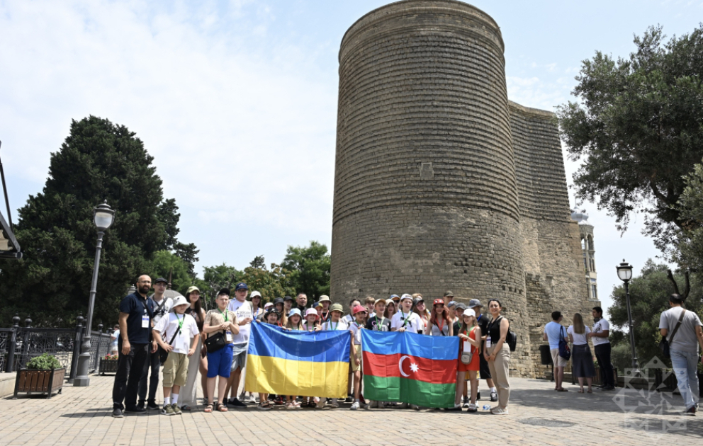 Для украинских детей организован тур по Баку ВИДЕО