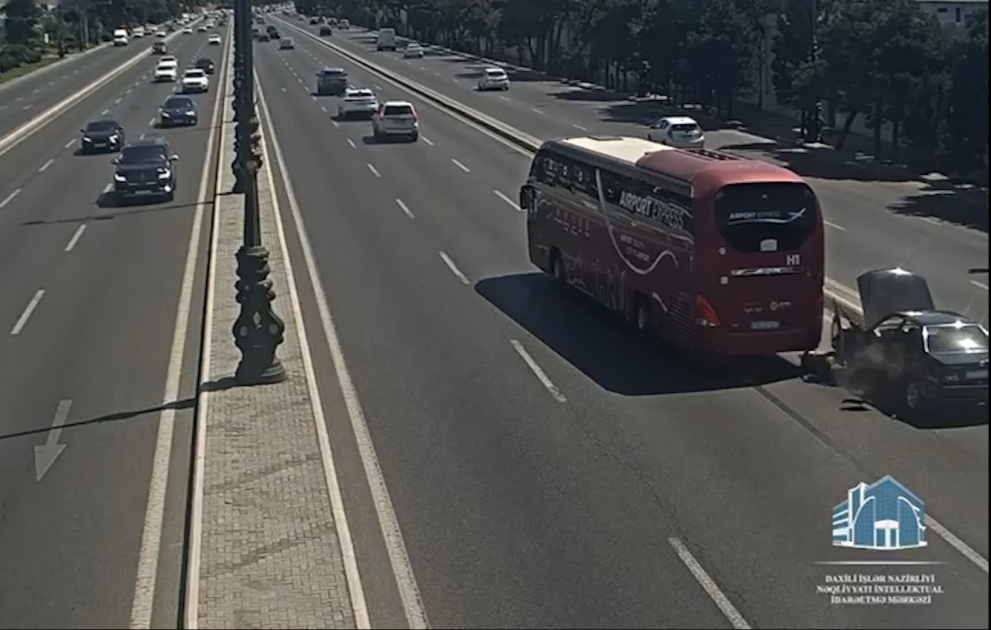 NİİM: Sürücülərdən birinin təhlükəsizlik qaydalarına əməl etməməsi, digərinin isə diqqətsizliyi ağır qəzaya səbəb olub VİDEO