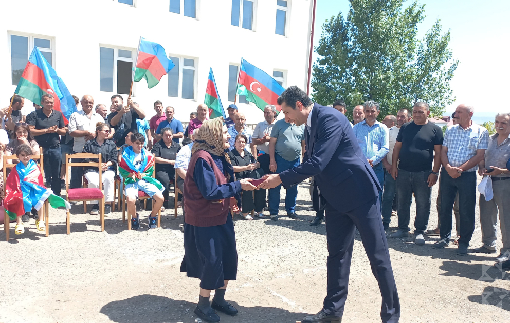 Xocalının Təzəbinə kəndində 28 ailəyə evlərinin açarları təqdim olunub  YENİLƏNİB FOTO  VİDEO
