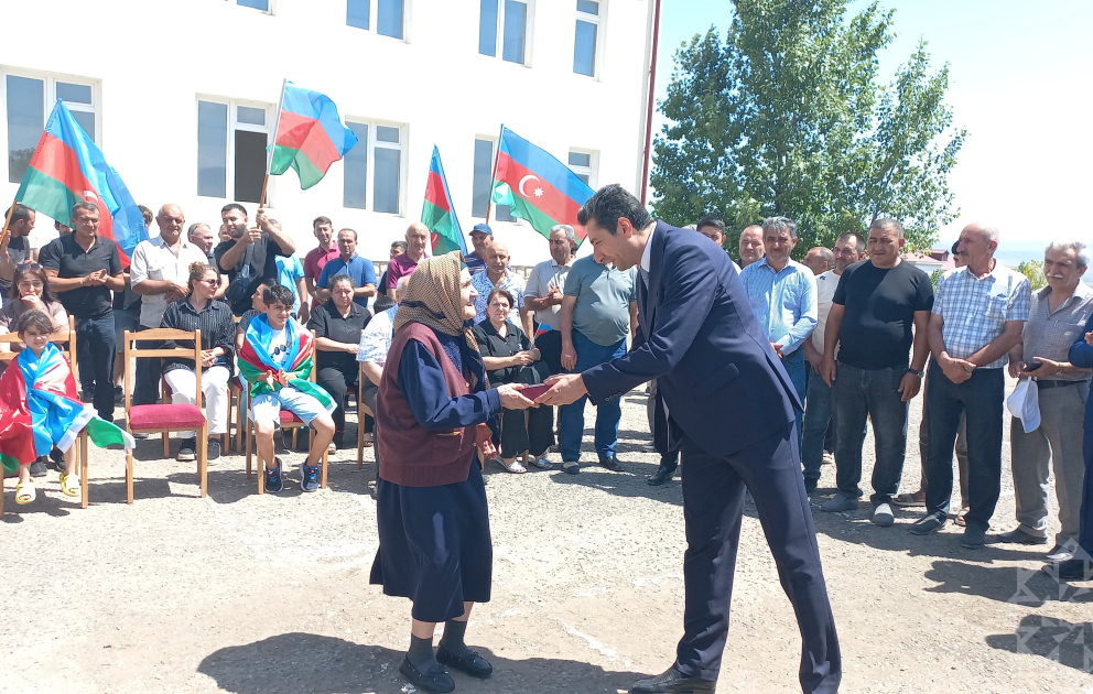 28 families relocated to Tazabina village in Khojaly district get house keys VIDEO