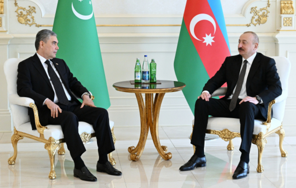 Le président azerbaïdjanais rencontre le président du Conseil du peuple du Turkménistan VIDEO