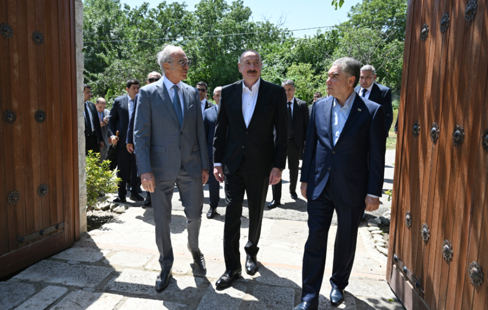 Prezident İlham Əliyev və Türkmənistan Xalq Məsləhətinin sədri Şuşada Bülbülün ev-muzeyində olublar VİDEO