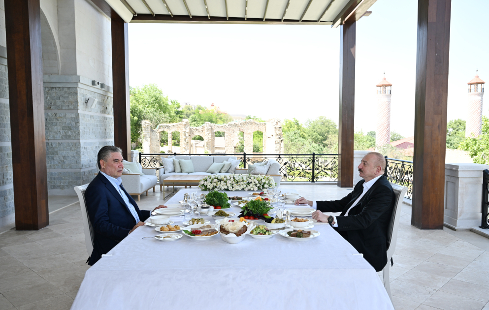 President Ilham Aliyev and Gurbanguly Berdimuhamedov had joint dinner in Shusha VIDEO