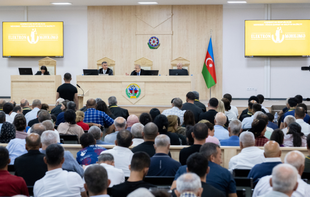 Von armenischen Streitkräften verletzte und gefangengenommene Opfer sagen vor Gericht aus VIDEO