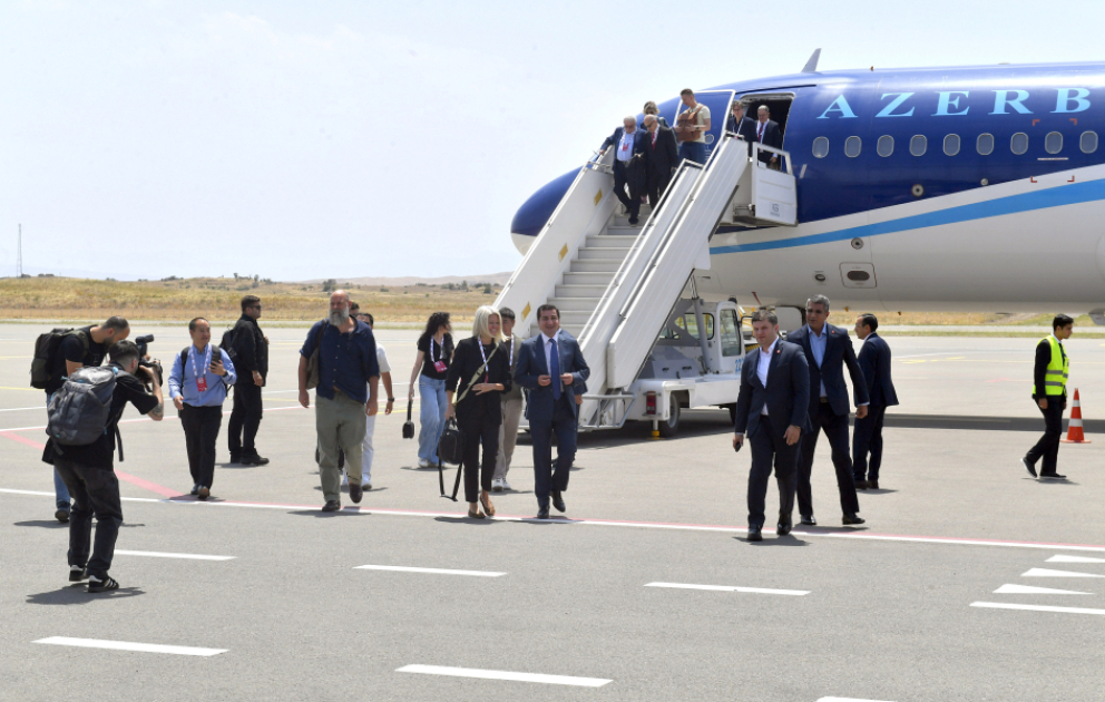 Participants of third Shusha Global Media Forum arrive in Fuzuli VIDEO