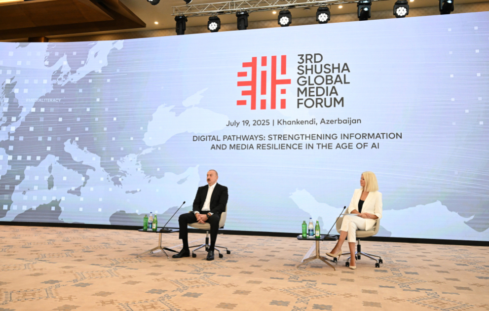 III Şuşa Qlobal Media Forumunun iştirakçıları ilə görüş keçirilib  Prezident İlham Əliyev görüşdə iştirak edib YENİLƏNİB-2 VİDEO