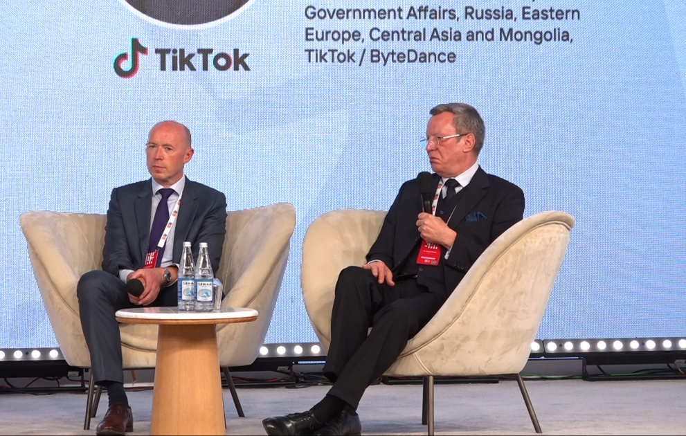 Sergey Sokolov: “Tik-Tok” ənənəvi sosial media platformalarından tamamilə fərqlənir VİDEO