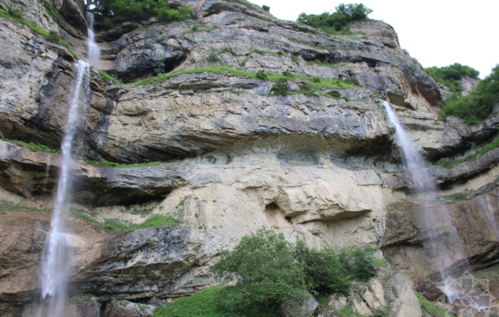 Laza village: A land of waterfalls VIDEO