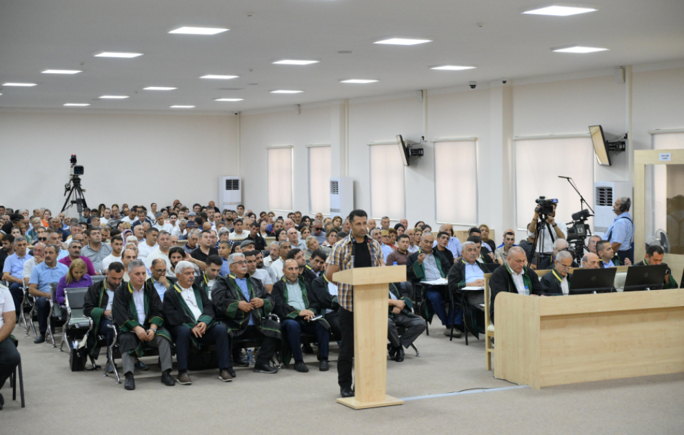 Ermənistan silahlı qüvvələrinin hücumları nəticəsində yaralanmış, mülklərini itirmiş, əsirlikdə və girovluqda olmuş zərərçəkmiş şəxslər məhkəmədə ifadə veriblər VİDEO