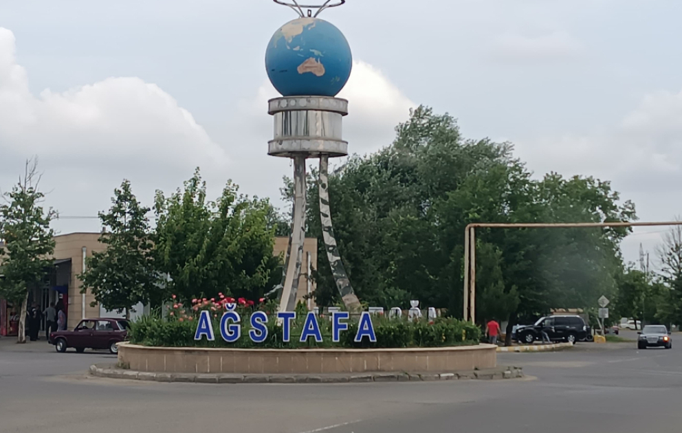 Ağstafada yeniyetmə bıçaqlanıb VİDEO