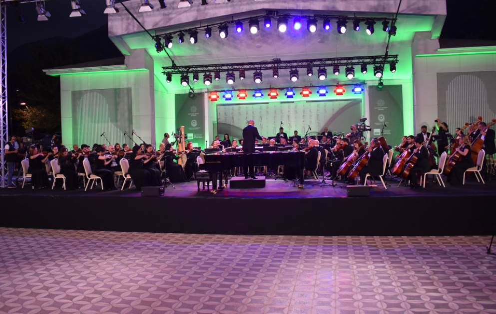 XIV Qəbələ Beynəlxalq Musiqi Festivalı başa çatıb VİDEO