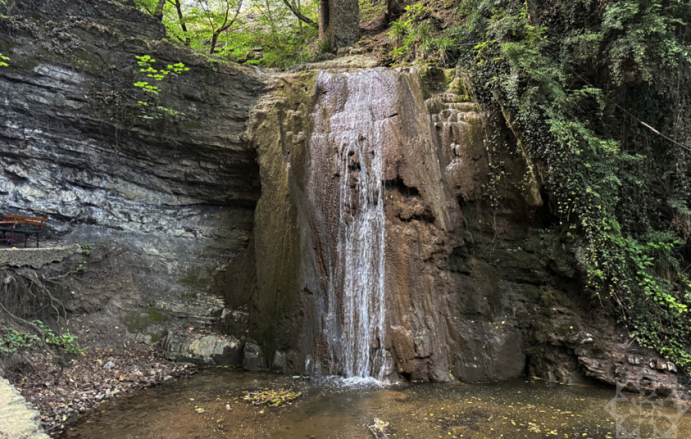 Takdam Waterfall: The Natural Beauty of Yardimli district VIDEO