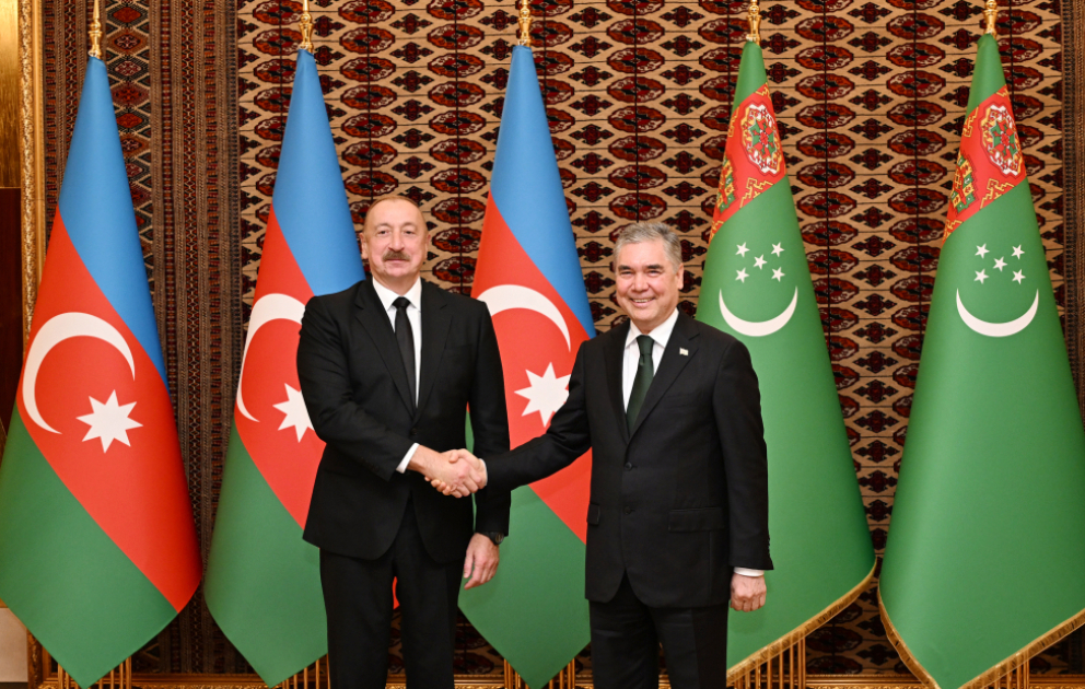 Azərbaycan Prezidenti İlham Əliyevin Türkmənistan Xalq Məsləhətinin sədri ilə təkbətək görüşü olub  YENİLƏNİB-2  VİDEO