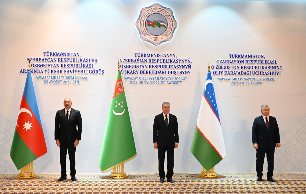 Türkmənbaşı şəhərində Türkmənistan, Azərbaycan və Özbəkistan arasında yüksəksəviyyəli görüş keçirilib YENİLƏNİB VİDEO